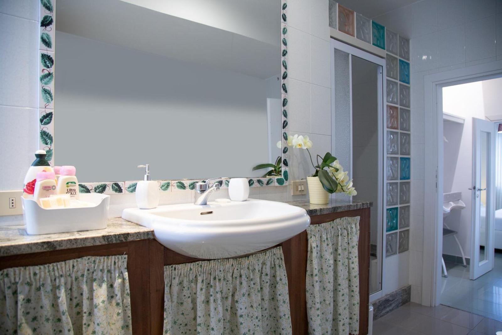 Casa Petito - Casa Vacanze Giugliano In Campania Bagian luar foto